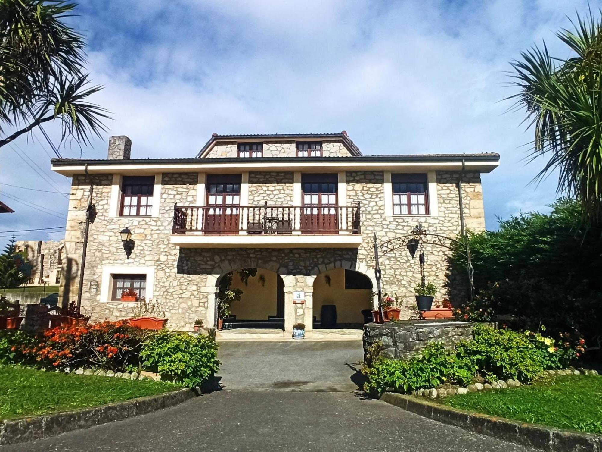 Posada Playa De Langre Лангре Екстериор снимка